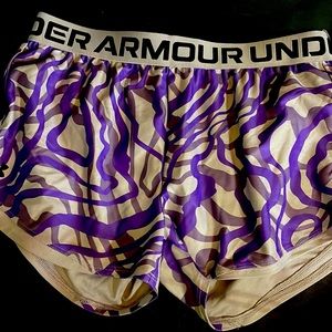 Girls XL, Under Armour, running shorts.